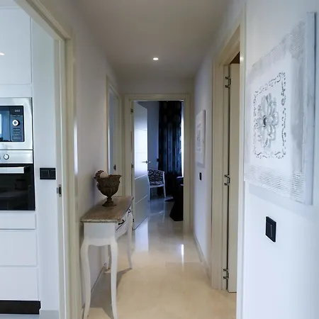 With 3 Bedrooms In Estepona, With Wonderful Mountain View, P Estepona