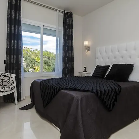Apartment With 3 Bedrooms In Estepona, With Wonderful Mountain View, P Estepona
