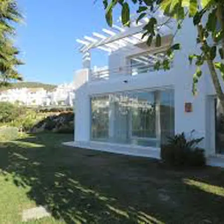 With 3 Bedrooms In Estepona, With Wonderful Mountain View, P * Estepona
